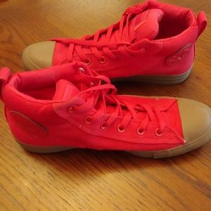 NEW Converse high tops